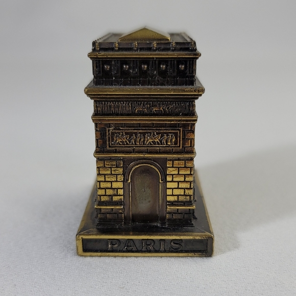 Arc De Triomphe Paris France Souvenir Metal Paperweight - Picture 3 of 12